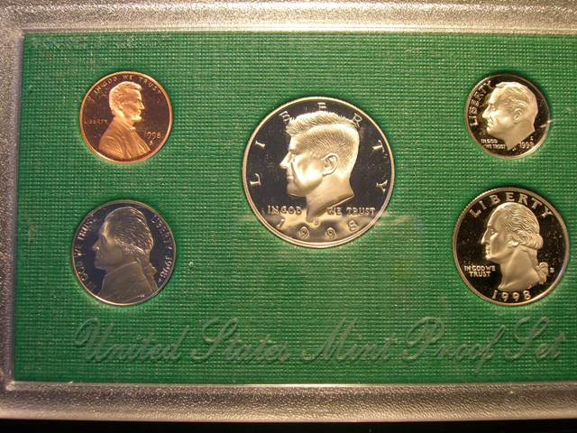 1998-Proof-Set-With-Cameo-Lincoln-Memorial-Cent---Or-Am-I-Seeing-Things?